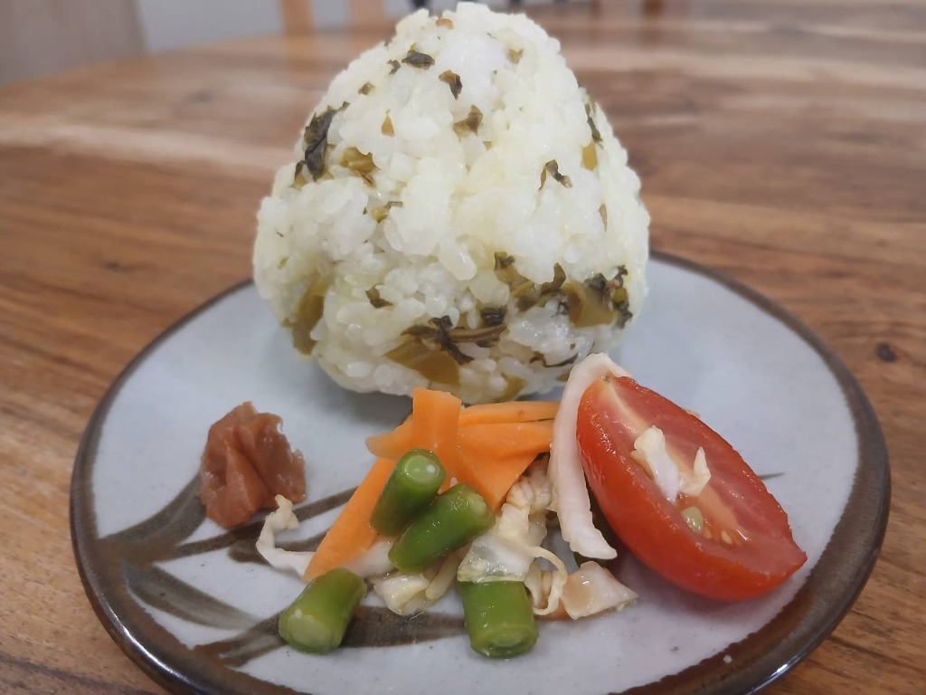 Takana Onigiri